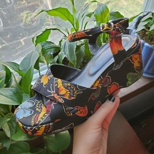 Vintage🦋 platform shoes